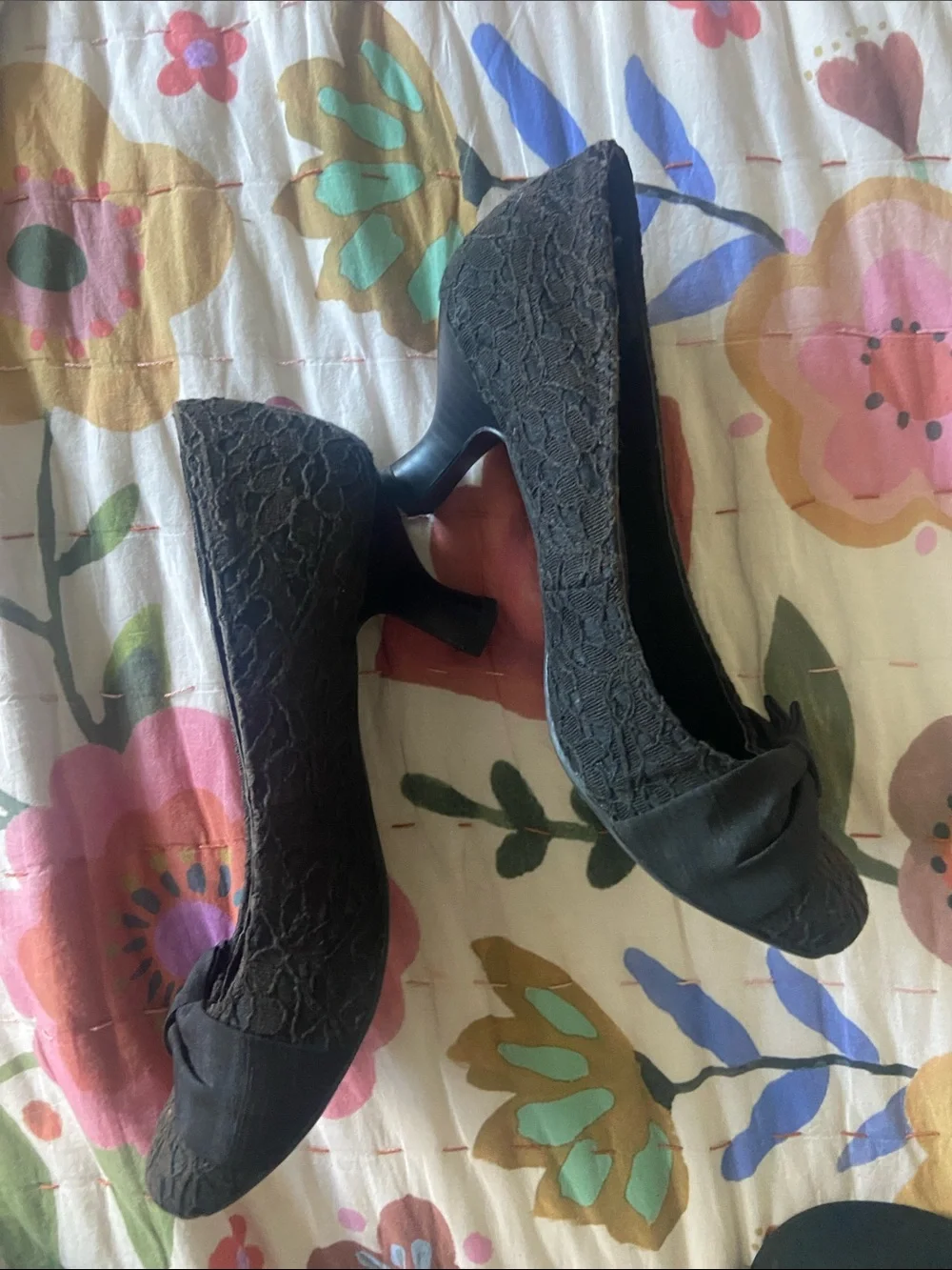 Jellypop Black Lace Retro Kitten Heel Bow Pumps 6.5